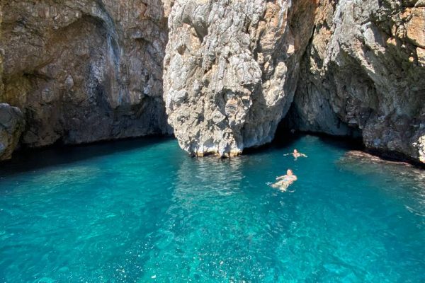 49002cff 556e 4b65 97a8 2b2e70e0e1ab